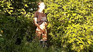 foot massage leads to hard doggystyle and cumshot