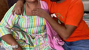 पति का फ्रेंड हार्ड बैंग करता है होममेड इंडियन एक्सएक्सएक्स में बड़ी टिट्स के साथ!