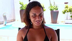 Interview With The Moment's Newbie - Maya Pimentinha