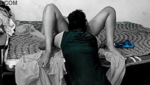 सुपर सेक्सी हॉट भाभी देवर को कमरे में अकेला पकड़ती है फॉर्बिडन फन के लिए