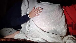 अंत में सौतेली माँ मुझे अपनी टाइट अस्स चाटने देती है