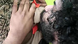 देवर भाभी को डीपथ्रोट और मिशनरी के साथ ज़ोर से पाउंड करता है