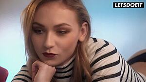 जेनी वाइल्ड को विदेशी होटल रूम में जोर से धक्का दिया जाता है - लेट्स डू इट