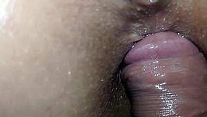 वाऊ, टाइट स्टीपडॉटर को फर्स्ट एनल पाउंडिंग मिलती है! क्या वह सब ले सकती है?