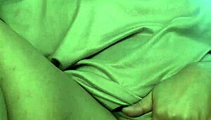 drilling her creamy squirting pussy hard in the car’s front seat