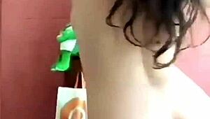 novinha dançando pelada quem é essa delícia