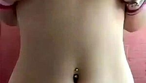 novinha dançando pelada quem é essa delícia