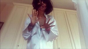 सौतेली मम्मी इतनी यंग और काइंड लगती है