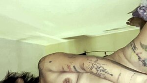 frida, the sexy slut, gives blowjob and lets me eat her pussy