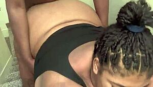 Bbw housewife fucked while cleaning 😏