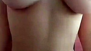 novinha dançando pelada quem é essa delícia