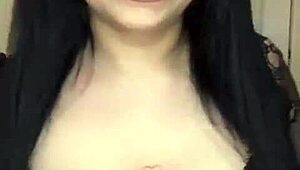 bigo live stream accidentally shows off her nipples