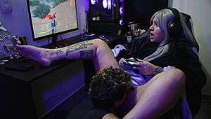 Otaku Slut Fucked While Playing Fortnite