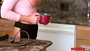 Yo, MylfEx spoiled boy bangs hot mom and step-aunt!