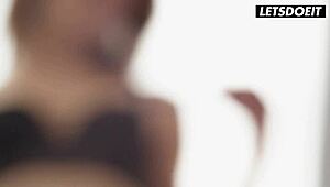 अरे 18+ सौतेली बहनें, मेरे विशाल लंड को जंगली थ्रीसम में शेयर करोगी?