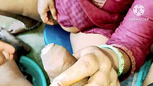 Indian Desi Bhabhi Fucks Neighbor Boys In Bathroom