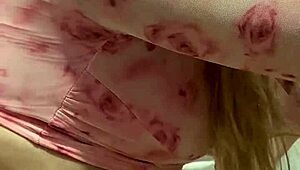 My Stepmom’s Gorgeous BBW Curves Ride Me Hard Before Work in Homemade Colombian Clip.