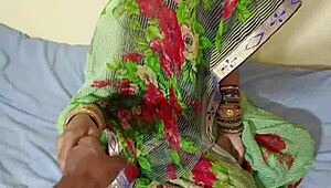 मासूम भाभी बिना शब्द के घोड़ी बन जाती है, इतनी एक्सोटिक!