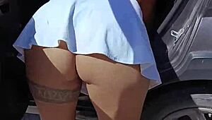 Puta Mexicana Enseña El Culo En Público Y Se Lo Manosean A Placer