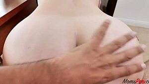 Stepmom seduces stepson with blowjob slutty looks and fat bbw oral fun!