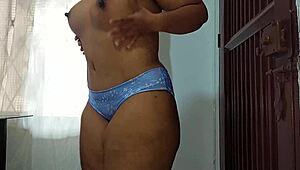 ebony milf with fat ass dancing to seduce you