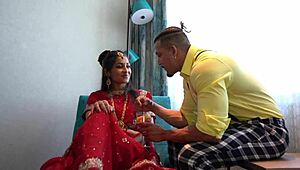 माया की खुशबूदार हनीमून इंटररेसल वेबकैम एक्शन और शुद्ध अरब जुनून से गर्म हो जाती है।