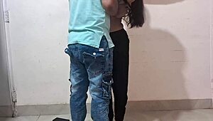 सेक्स मास्टर की हॉट इंडियन भाभी के साथ इंटिमेट खेल