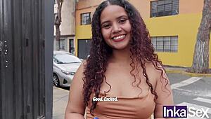 Colombian Prostitute Flashes Stranger On Tinder