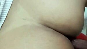 El Vecino Me Sorprende En El Baño Y Lo Invito A Compañarme