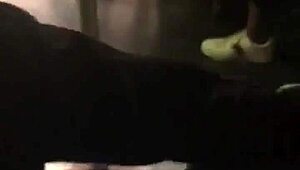 Big ass girl on train getting groped 😏