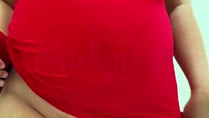 प्रेग्नेंट बेली मुझे इतना हॉर्नी और तैयार बनाती है!