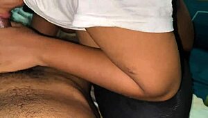 भारतीय बंगाली कॉलेज गर्ल स्टीमी वीडियो में हार्ड राइड करती है