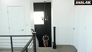 Andi Rose pleads for client to cum in her tight ass