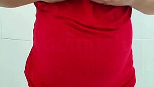 प्रेग्नेंट बेली मुझे इतना हॉर्नी और तैयार बनाती है!