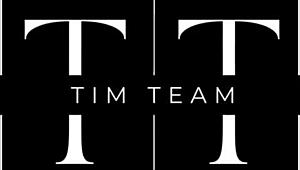 Her fur coat conceals a stunning pussy ready for intense fucking.