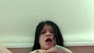 uhh, me toco while i watch u, papi