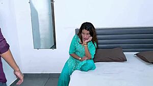 भाभी बड़े लंड वाले देवर को होममेड ऐक्शन में हैंडल करती... डेम, इतना हॉट!! 🔥