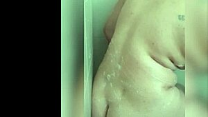 Wow, I spy on this bitch and she rides my cock