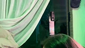 कुनहाडा हॉट एमेच्योर एक्शन में कम से गंदी हो जाती है