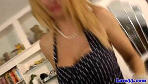 glamour matures in stockings grind their wet pussies together