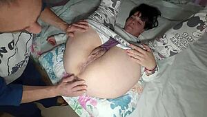 Man, I just pounded my hot stepmom's hairy pussy! Creampie inside her juicy close-up lips feels unreal.