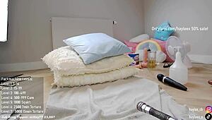 Sexy Hayleex Gets Horny With Wet Shaved Pussy On Cam