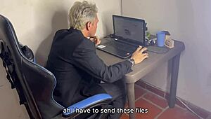 Mexican secretary earns raise with anal sex 😏