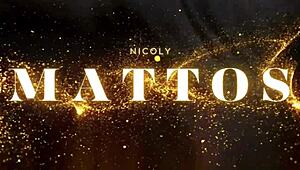 Morena Safada GOZAS on the beach in PUBLIC MASTURBATION under the sun