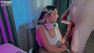 Stepsister Masters Footjob and Blowjob with Stunning Moves