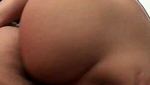 i admire this perfect latina booty