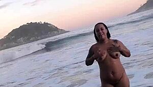 Met a short chubby sexy girl at nudist beach, don’t miss what happened!