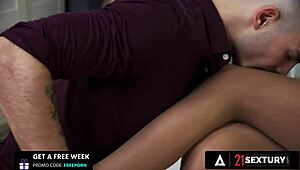 21 sextury features a sexy teen girl receiving cum on her feet following a footjob