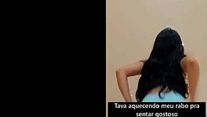 Prostitute twerks big ass in tight shorts