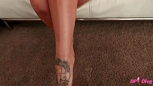 busty febby twigs takes double anal 😍